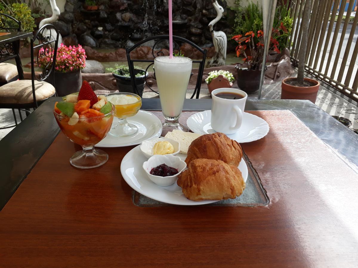 Hotel Golosone アンバート エクステリア 写真